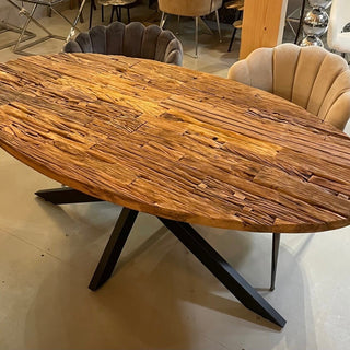 Ovaal eettafel wood 